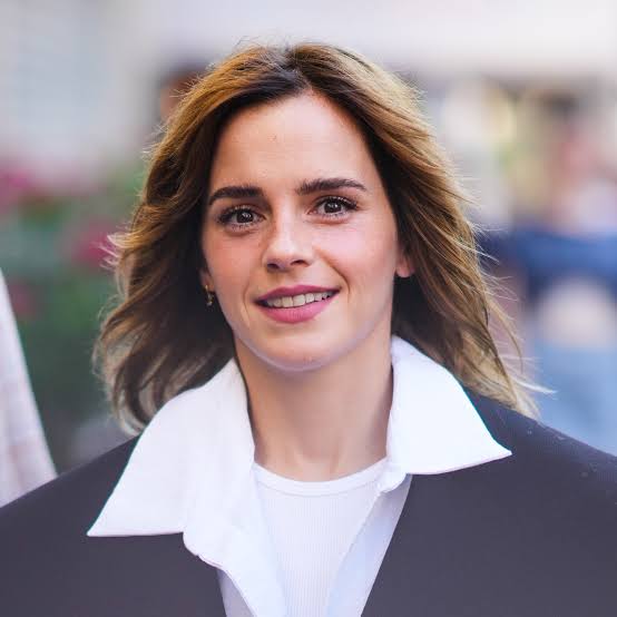 Únete a nosotros mientras celebramos el cumpleaños número 34 de la icónica actriz y defensora de la igualdad, Emma Watson.