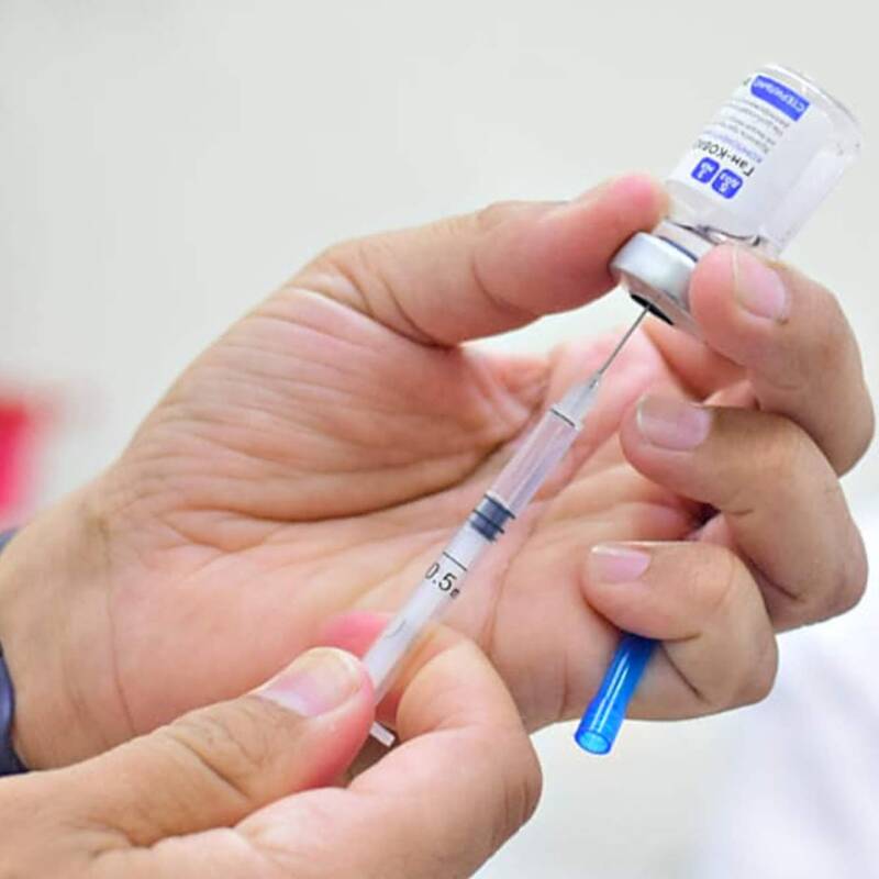 Caen las tasas de vacunación infantil y aumenta el riesgo de resurgimiento de enfermedades