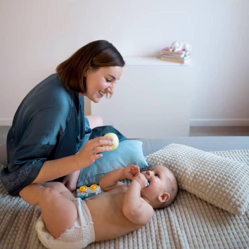 Cantarle a los bebés mejora su bienestar emocional