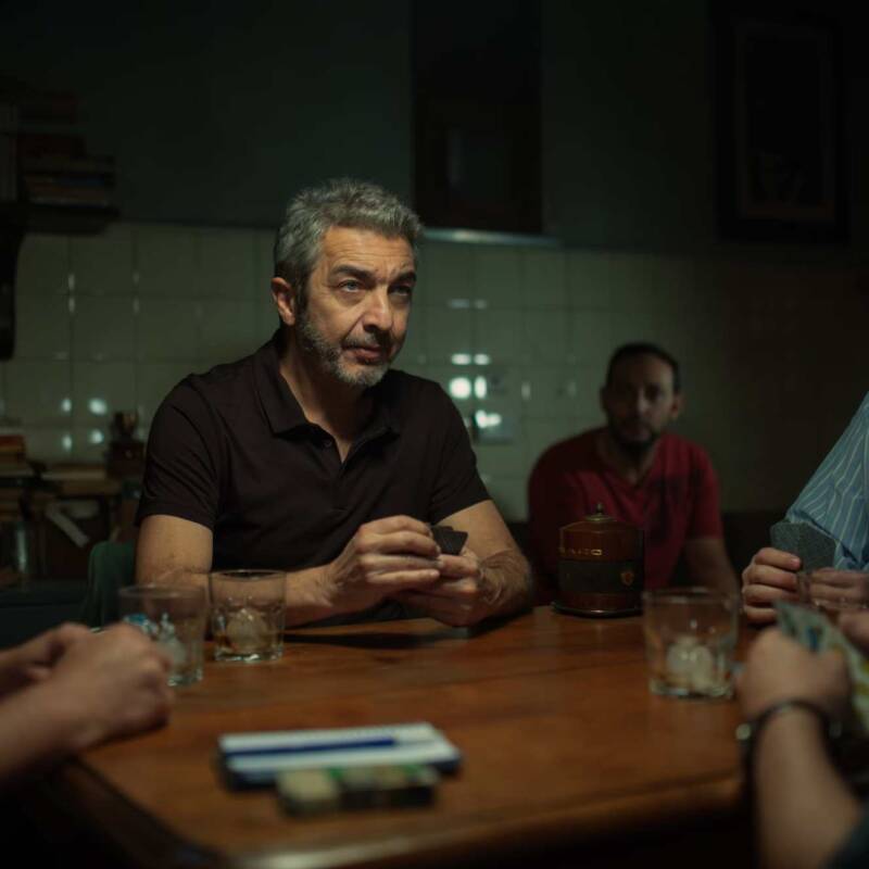 “El Eternauta”: Japón enseña a jugar al truco