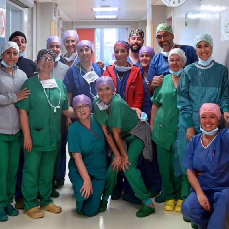 En Italia separaron a gemelas siamesas