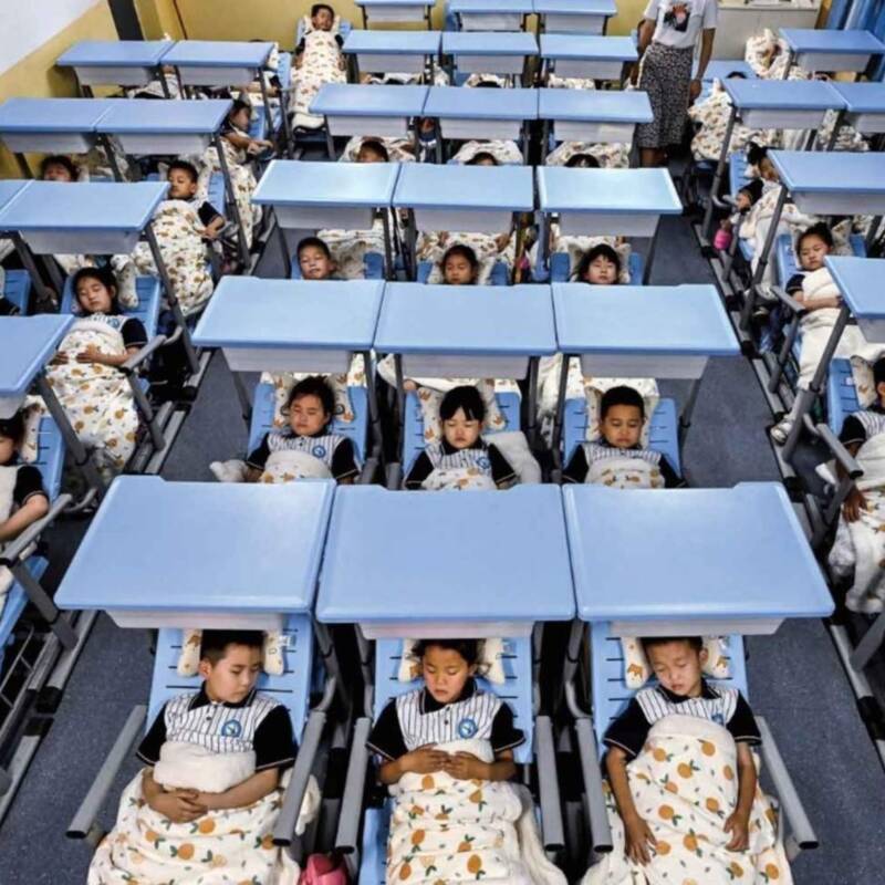 Francia impulsa la siesta en empresas y escuelas para combatir la falta de sueño