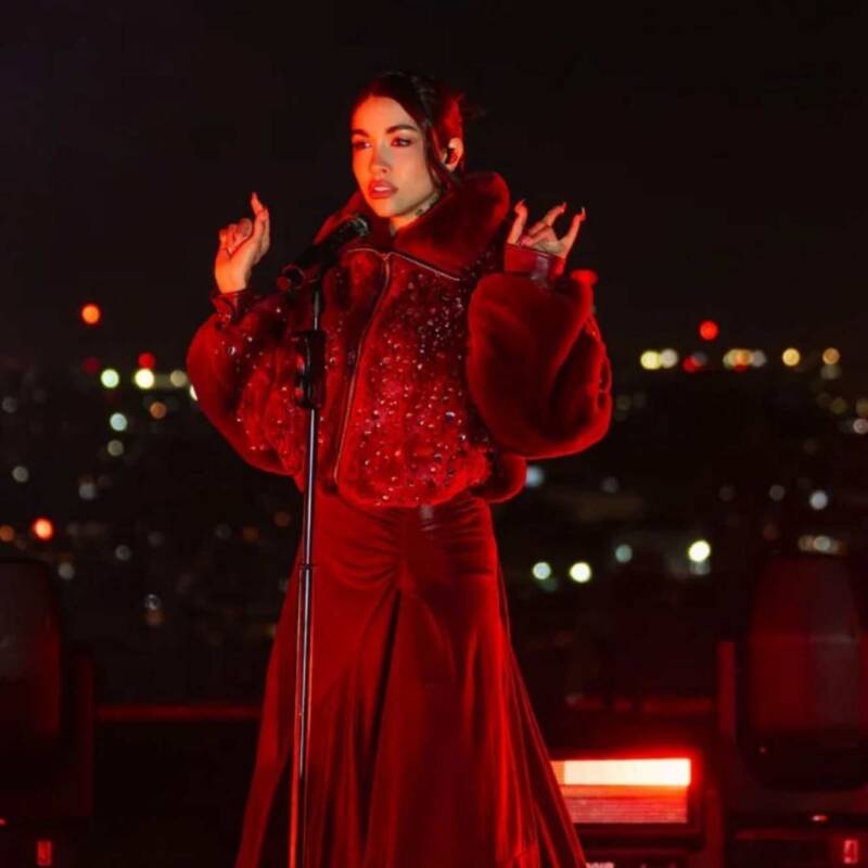 María Becerra vuelve a los escenarios con un show 360°