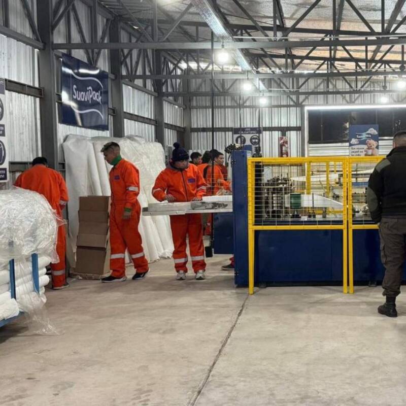 Instalaron una fábrica de papel higiénico en una cárcel argentina