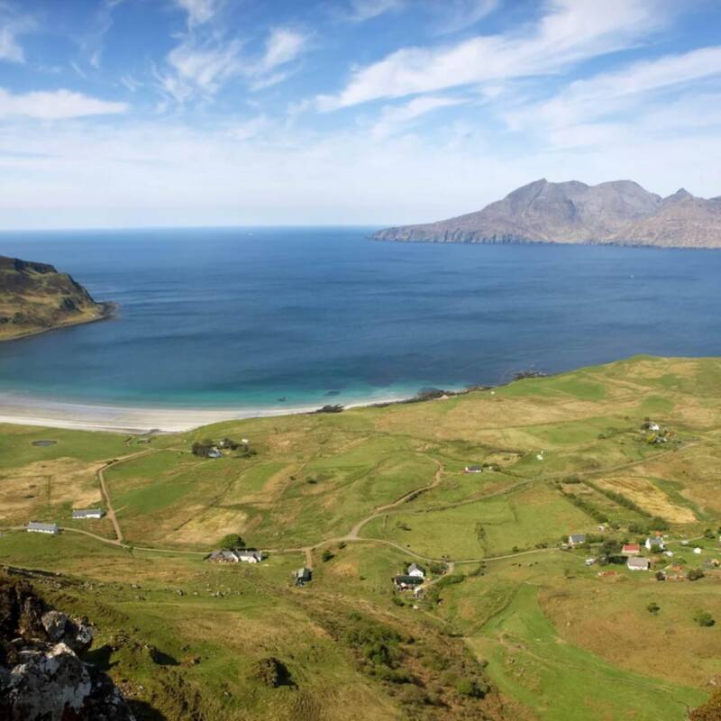 La isla que fue comprada por sus habitantes y vive sin conexión eléctrica