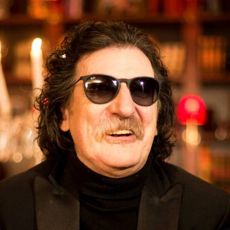 La UBA distinguirá a Charly García como Doctor Honoris Causa