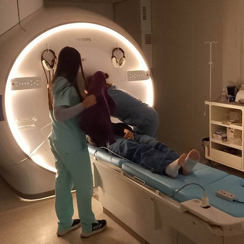 La UNC realizará un estudio de neuromarketing con resonancia magnética