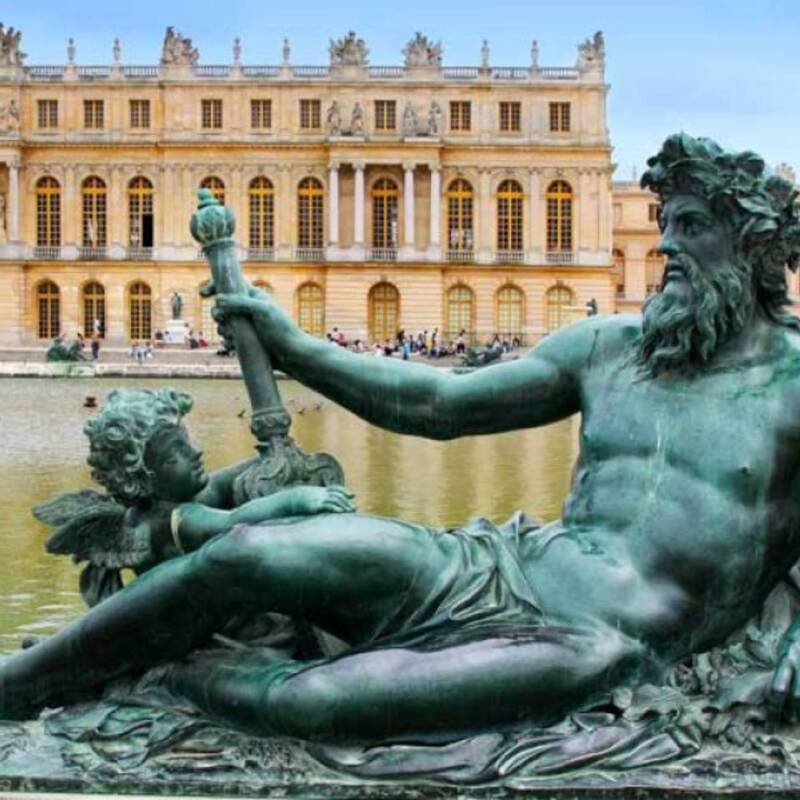 Las estatuas de Versalles ahora hablan: la IA al servicio de la historia