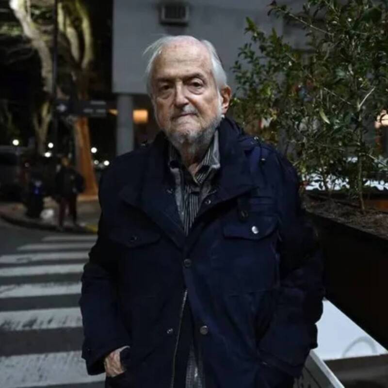 Murió Daniel Divinsky, editor clave que publicó “Mafalda”