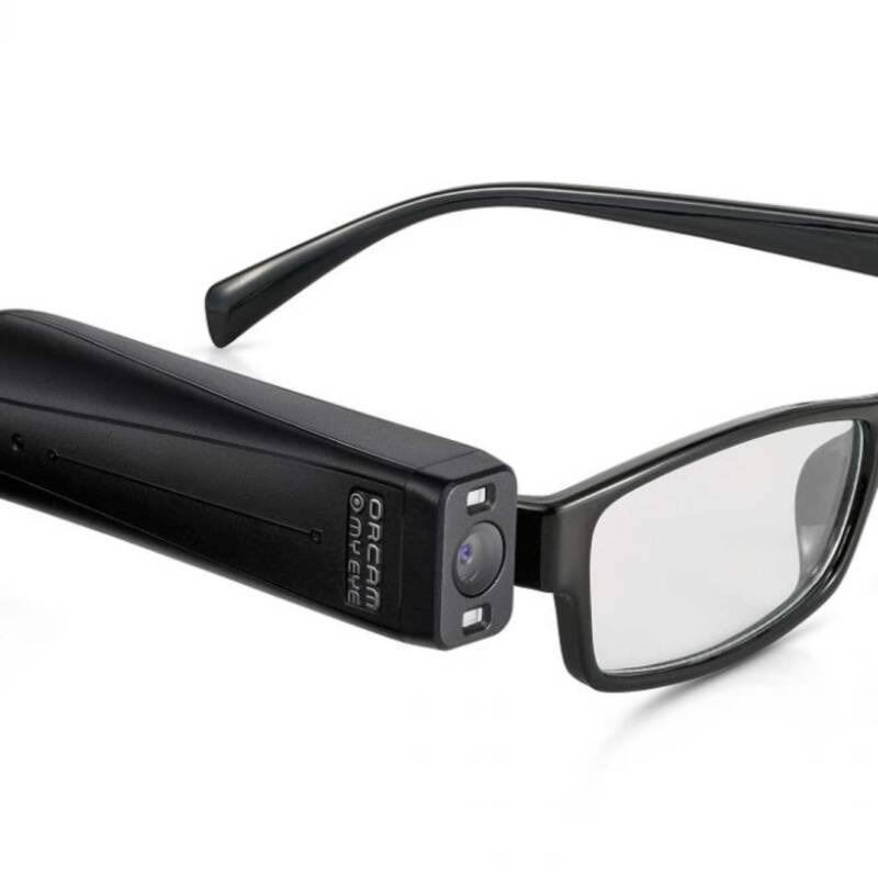 Presentaron lentes con IA para personas ciegas