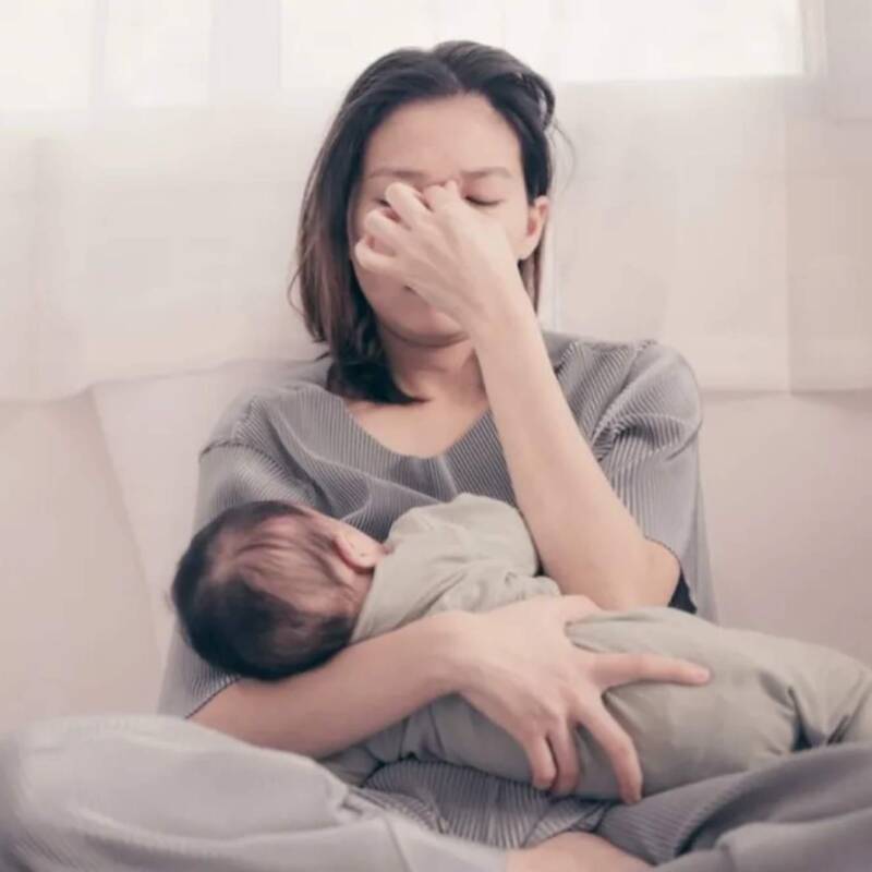 Qué es el “baby blues” que afecta al 85% de las mujeres