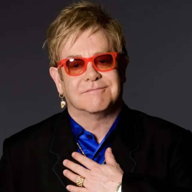 Rusia prohíbe la fundación Elton John contra el sida